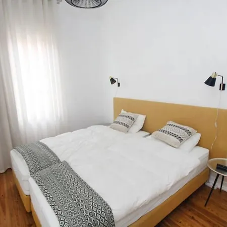 Casa A 50m Da Praia, Zona Da Nazaré