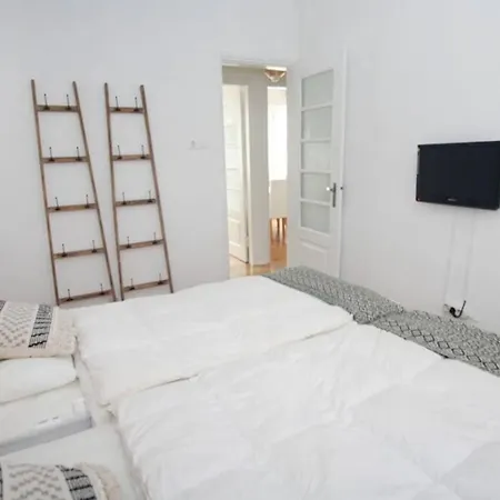 Casa A 50m Da Praia, Zona Da *