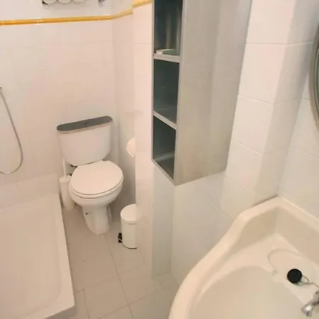 Casa A 50m Da Praia, Zona Da *